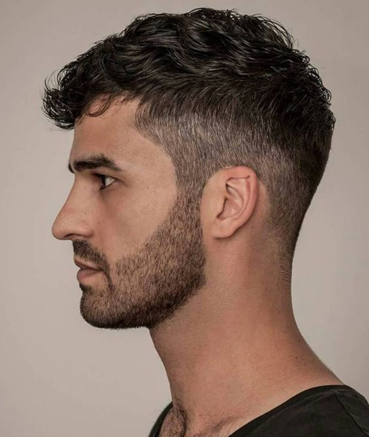 corte de cabelo masculino comum
